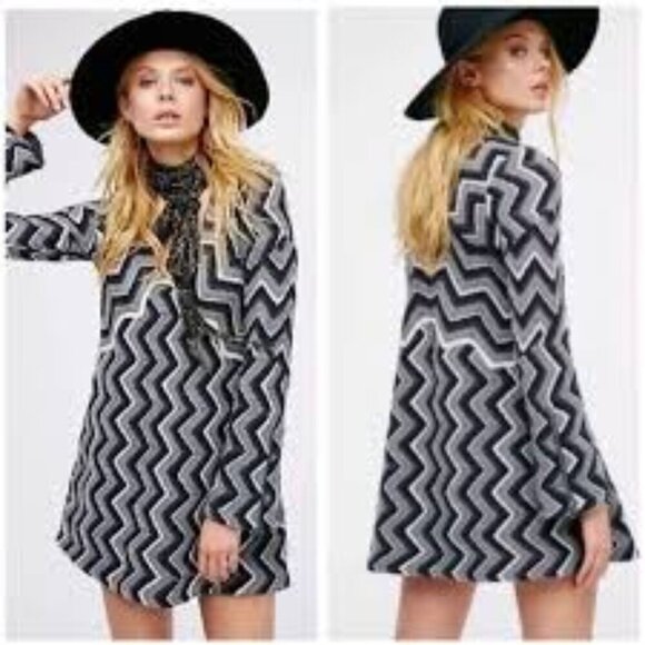 Free People Rhiannon Chevron Women Wool Blend Sweater Dress Size L V Neck Long/S - Picture 2 of 14